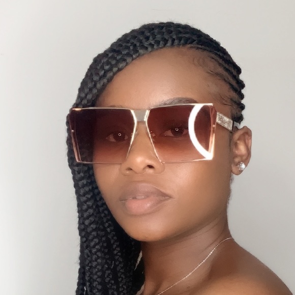 Accessories - Sunglasses... Be Unique!!